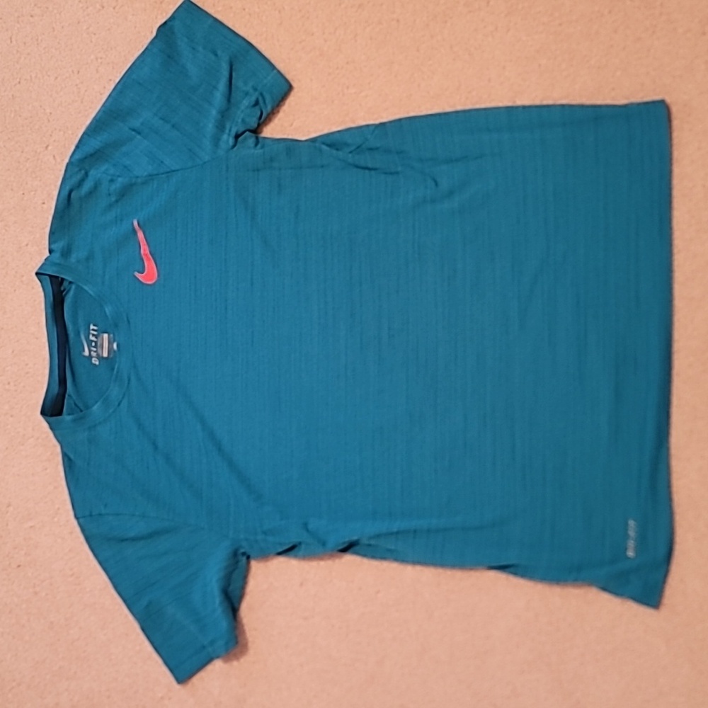 Nike Dri-Fit Tee shirt